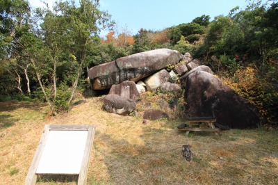 「矢岳巨石群」に関する1番目の画像です